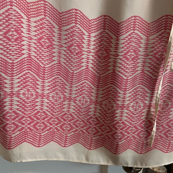 Off- white silk Banana Republic wrap dress size medium - Picture 2 of 6